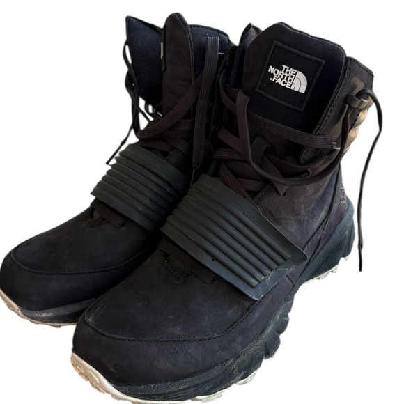 The North face Womens Raedonda Boot/ sneaker Winter Snow Boots Sz 8 black used - Picture 1 of 8